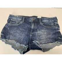 H&M Medium Acid Wash Jean Shorts Cut-Off Hem Low Rise Womens Size 10 - $294.48 MXN H&M Medium Acid Wash Jean Shorts Cut-Off Hem Low Rise Womens Size 10 - $294.48 MXN