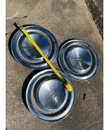 Lot (three) 1966-69  Lincoln Continental  Hubcap as shown used - $3,688.04 MXN