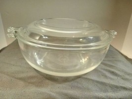 Vintage Pyrex 019 20 oz Small Casserole Dish with Lid (681-C-20) - $17.82