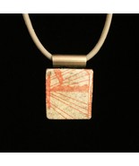 Scrabble Tile Pendant (19.224) - $285.59 MXN