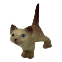 Hagen Renaker Miniature Ceramic Curious Siamese Cat Kitten Blue Eyes Looking Up - $28.05