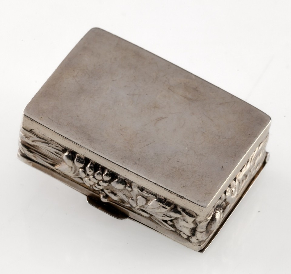 Silver Pill Box With Chiselled Graps And Other Motifs Adorable-
show original... Item image 6