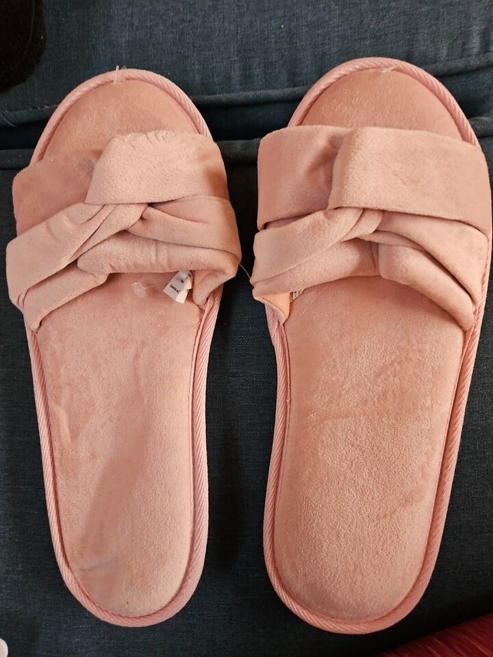 Charter Club Memory Foam Slipper Slides  NWOT Pink XLarge 11-12 - $12.38