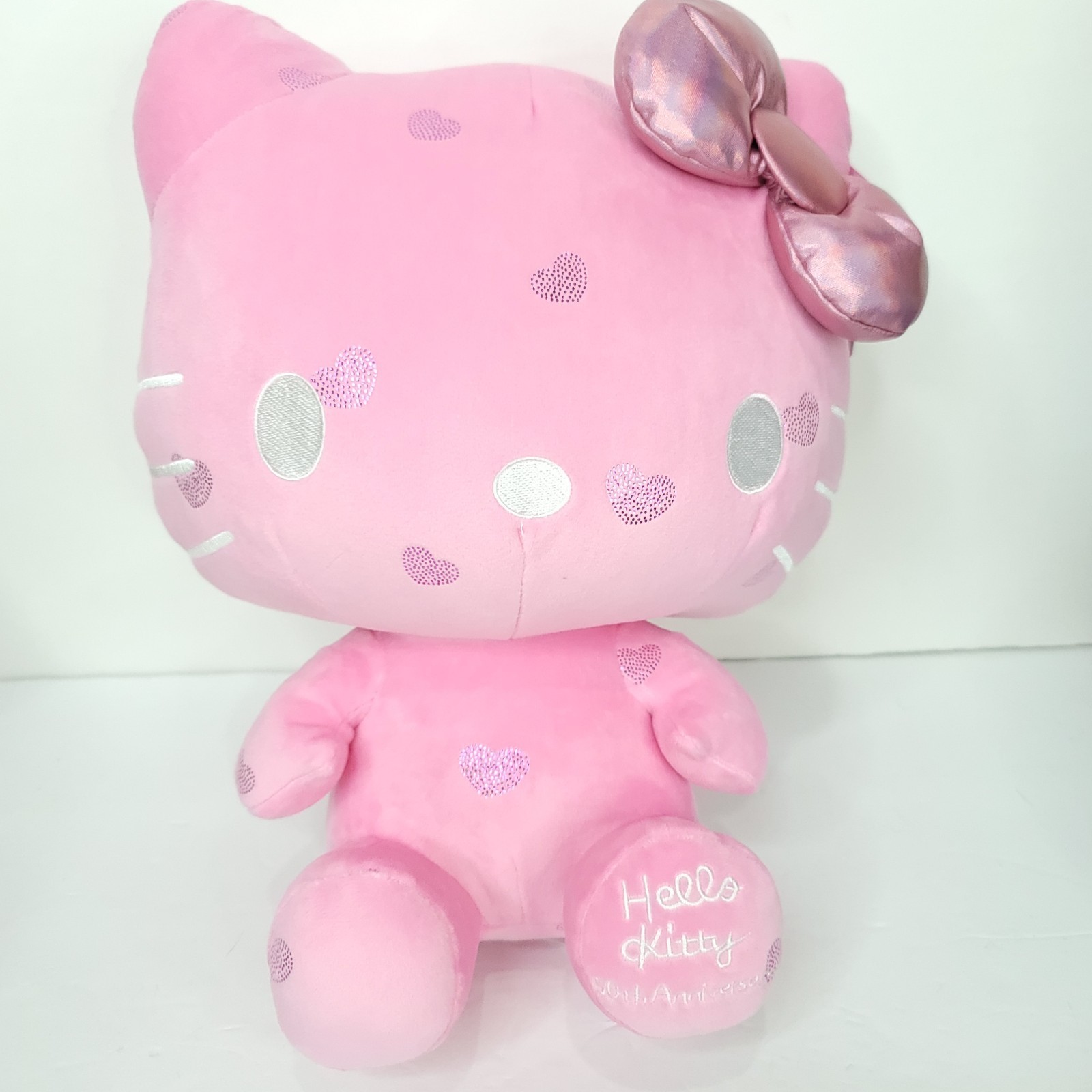 Exclusive Sanrio Hello Kitty 50th Anniversary Plush Valentine Heart Pink... - $44.54