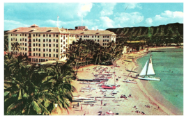 Waikiki Beach Palm Trees Sailing Diamond Head &amp; Moana Hotel Hawaii Postcard - £5.54 GBP