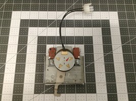 GE Oven Door Latch Assembly P# WB14T10018 - $843.75 MXN