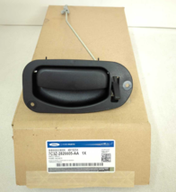 New OEM Ford Door Handle Rear Left Outer 1999-2016 F250 F350 7C3Z-2826605-AA - £46.55 GBP