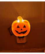 Bath &amp; Body Works HALLOWEEN NEON PUMPKIN Jack o Lantern Wallflower Plug In - $364.88 MXN