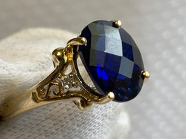 10K Yellow Gold Ring 4.2g Fine Jewelry Sz 6.75 Band Sapphire Color Faceted Stone - £260.93 GBP