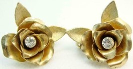 Woman&#39;s Earrings Coro Vintage Clip-On Gold-tone Flower Center Stone - $29.20