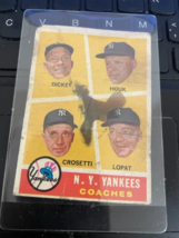 1960 Topps #465 NY Yankees Coaching Staff baseball card - £3.93 GBP