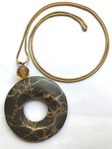 Polished Brown Veined Agate Stone Donut Necklace on 36&quot; Gold Tone Chain - £5.58 GBP