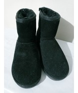 Minnetonka Women&#39;s Size 6 Leather and Sheepskin Blend Winter Ankle Boots... - $42.18 CAD