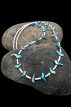 Vintage Zuni Handmade Blue Mother Of Pearl Bird Fetish Beaded Necklace - £39.30 GBP