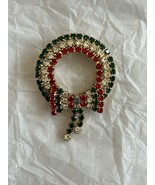 Vtg Christmas Holiday Wreath Brooch Pin w/ Glitzy Rhinestones Gold Tone ... - $13.58 CAD