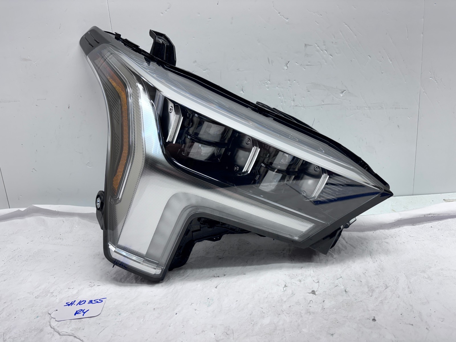 Full-size item image