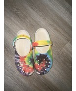 Crocs Classic Tie Dye Graphic Clog Women 8 Men 9 - $185.64 MXN