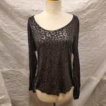 NWT Jennifer Lopez Women&#39;s Black Blouse with Silver Animal Print, Size L - £27.68 GBP