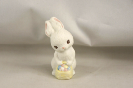 Vintage 1982 Hallmark Ceramic Easter Bunny Rabbit Egg Basket Figurine - £8.87 GBP