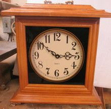 COUNTRY HOME Cottage Mantel Clock Quartz Movement Wood Case Brass Feet 1... - $59.07