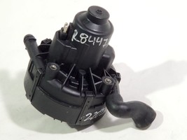 Vacuum Pump 3.5L V6 PN 0580000026 OEM 2006 Mercedes Benz E350  - $23.51
