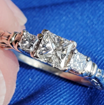 Earth mined Diamond Princess Engagement Ring 3 Stone Filigree Solitaire 14k Gold - €2.608,27 EUR