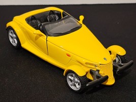 Maisto 1999 Plymouth Prowler Yellow 1:24 Diecast Car - $9.70