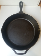 Vintage Lodge 10SK Cast Iron Skillet 12" Heat Ring Double Handle Made In USA - $24.74