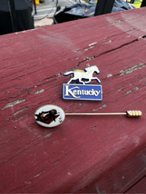 hand painted? Rare Vintage Kentucky Derby Horse Pin Lot Blue Gold Tone - £19.88 GBP