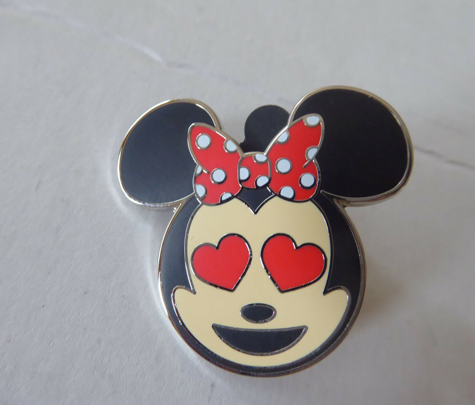 Disney Trading Pins 122053 Emoji Blitz Minnie Booster - Heart Eyes - $5.02