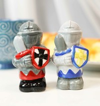 Ceramic Medieval Suit Of Armor Crusader Knights Salt Pepper Shakers Figurine Set - £13.30 GBP