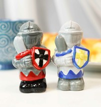 Ceramic Medieval Suit Of Armor Crusader Knights Salt Pepper Shakers Figu... - $314.11 MXN