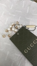 Gucci Button Shank 10 mm Single resin &amp; metal white/gold  - $14.50