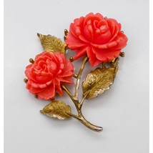 Vintage Carved Lucite Roses Brooch, Elegant Faux Coral Flowers on Gold Tone - £20.23 GBP