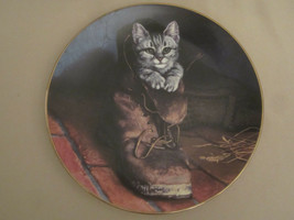 Gray Tabby Cat Collector Plate Puss In Boot Victorian Cat Capers Kitten - $29.00