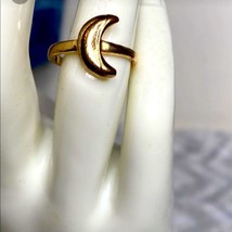 Size 6 Goldtone Crescent Moon Ring - £8.61 GBP