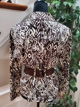 Bamboo Traders Women&#39;s Brown White Long Sleeve Belted Button Front Jacket Medium - £25.99 GBP