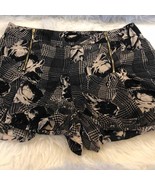 Epique Moi zipper chiffon tan black rose shorts - $31.45 CAD