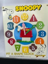 Vintage Snoopy Fit a Shape Clock Complete Peanuts 1965 - £27.97 GBP