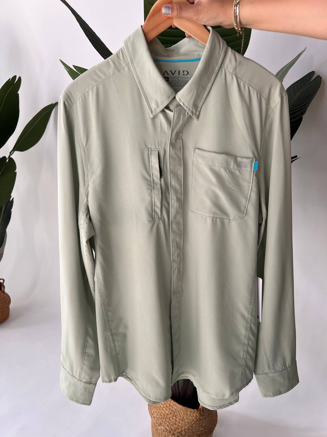 Avid men's mako tech long sleeve top in Green
