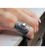 Oxidized Sterling Silver Bali Ring: Concaved Boho Thumb Ring - $1,413.32 MXN