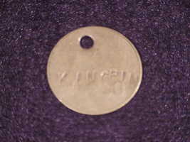 Vintage Brass Kingpin Word, Set 2 Metal Round Key Tag Part - £5.06 GBP