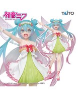 Japan Taito Vocaloid Hatsune Miku (3rd Season Spring Ver.) Figure - 20cm  - $956.42 MXN