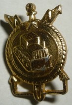 COLLECTIBLE GOLD FILLED TRACTOR LAPEL HAT NECKTIE PIN - $244.18 MXN