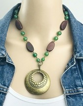 Vintage SAQ Avon Wood Green Beaded Antiqued Bronze Tone Pendant BOHO Necklace - £12.73 GBP