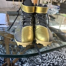 Under Armour Size 8.5 Men’s Gold &amp; Black Cleats - $28.83