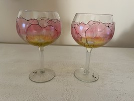 Set Of 2 Glass Hand Painted Wine Glasses By M Pasarew - $5.54