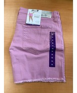 Seven7 Women&#39;s 5&quot; Inseam Fray Hem Denim Weekend Short Pastel Lavender Si... - $237.15 MXN