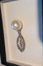 beautiful pearl and silver tone pendant - £15.73 GBP