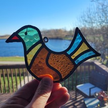 Hanging Multicolored &amp; Multitextured Stained Glass Red Beak Bird 7&quot; - £11.65 GBP